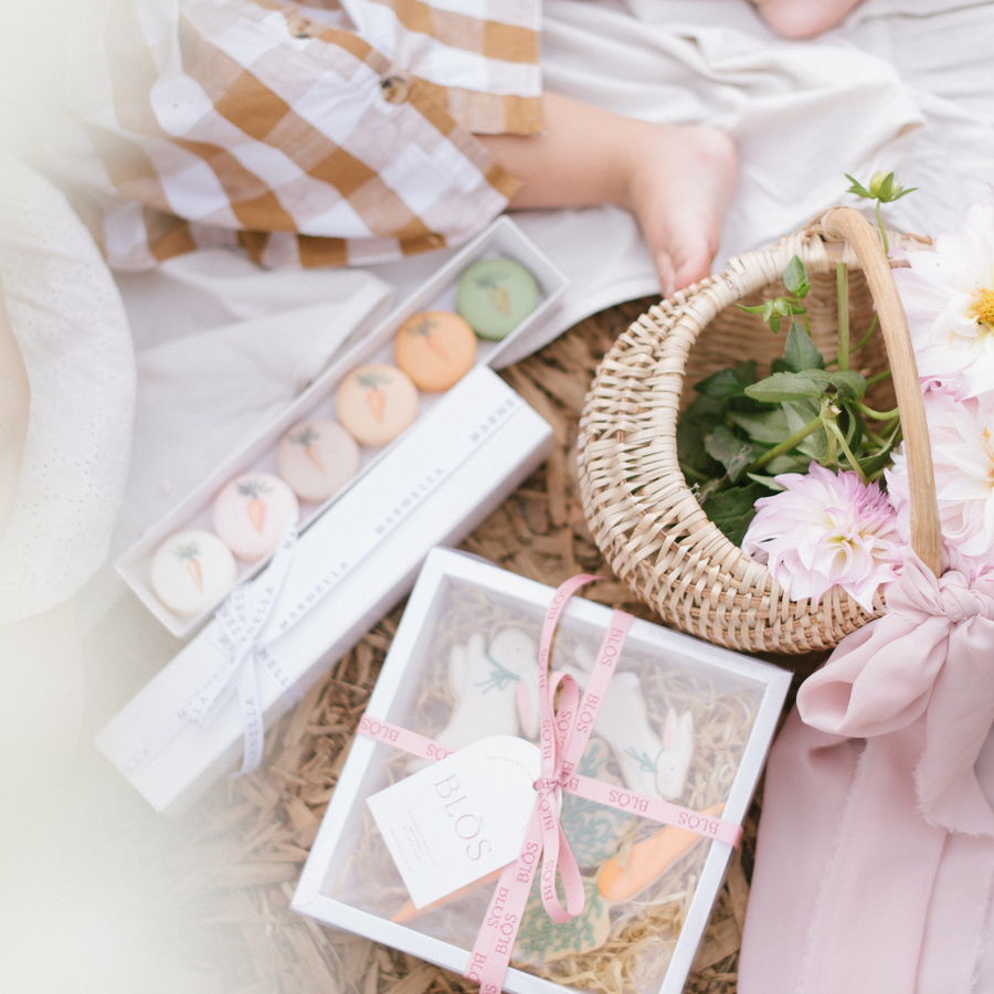EASTER PRINTED MACARON SLEEVE